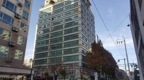 경매로 나온 서울 영등포구 문래동의 오피스텔. /신한옥션SA