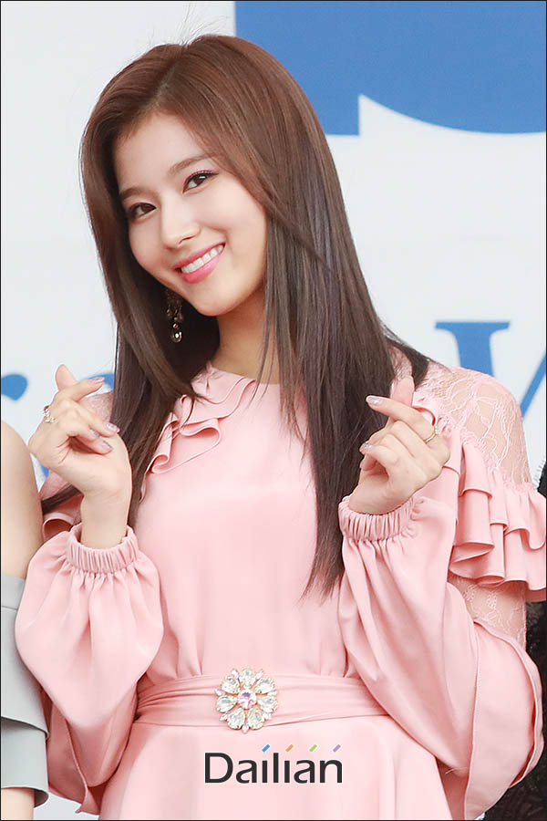 오늘도예쁨 이미지