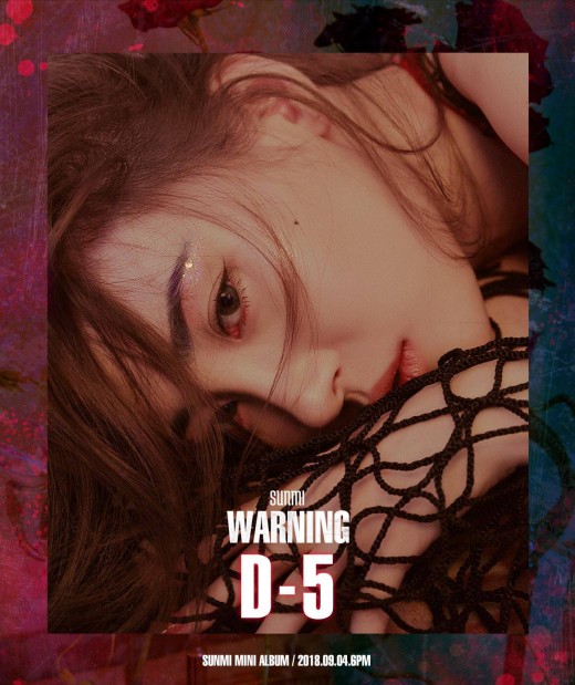 It is Sunmi, which uplifts the emptiness of charm.Singer Sunmis agency Makers Entertainment released a Didei poster on Thursday, which revealed the eyes of the emptied yet fascinating Sunmi, which blended with The Net.Sunmi will release her new mini album WARNING (Warning) on September 4th. She will perform with her title song Siren.The first comeback stage will be Mnet M Countdown on September 6.Sunmi will firmly unfold her color with the song Siren, which connects the previous Gashina and The Main character from this album.