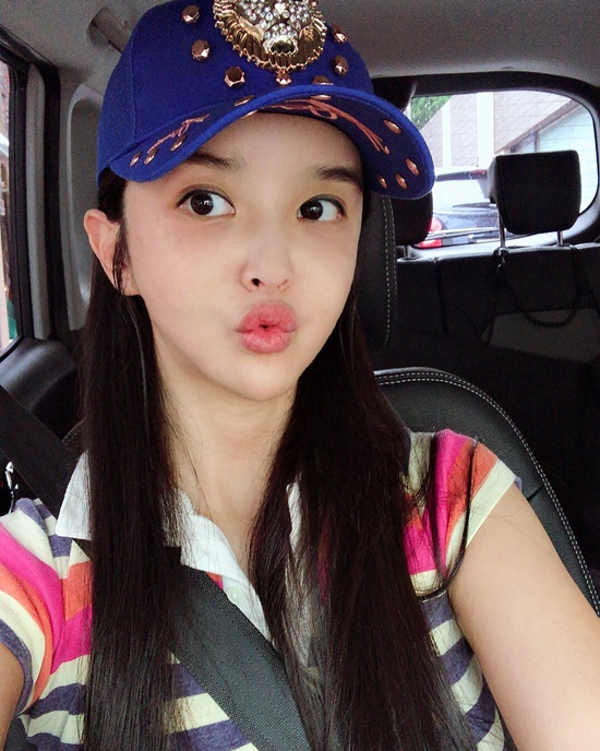Transgender singer Ha Ri-su has revealed her current status.Harisu posted a Selfie on his 29th day with an article entitled Lululala ~! Coin Princess VIP to coin princess vip eat a twist. In the open photo, Harisu boasts clean skin and beauty for a while.In another photo, he also released a certification shot with his mother.Harisu also attached a picture of eating meat at a restaurant with her mother. The netizens Commented, My mother and daughter have a coin princess vipod time and I resemble my mother a lot.On the other hand, Harisu released a new song Make Your Life last month and actively performed.Photo: Ha Ri-su Instagram