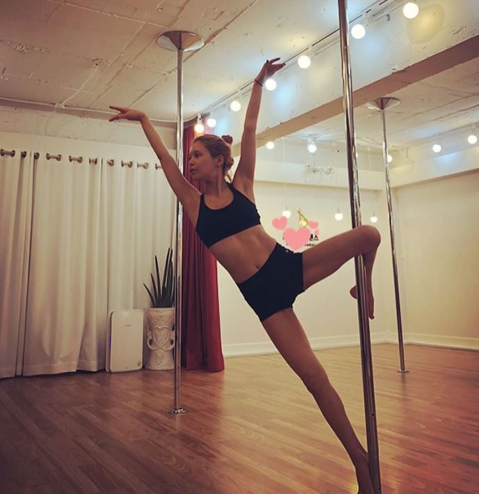 The perfect figure wasnt just coming out, either. Girl group MAMAMOO Sola has revealed its current status on social media.On the 30th, Sola said through her instagram, At first, everyone suffers.However, I felt proud and I was preparing for the concert to show my fans a good stage. In the photo, Sola showed off her graceful figure, leaning on width, and in another photo, she caught her eye with a high-level movement that turned her back on a yoga mat.In the last photo, the legs are full of bruises, as if they show the amount of practice they have been practicing.This showed the trace of his sweat and effort hidden behind the colorful stage with bruises during the practice of pole dance.Previously, MAMAMOO held 4seasin s/s MAMAMOO Concert at the Olympic Park SK Olympic Handball Stadium from 18th to 19th.In Concert, MAMAMOO is the back door that impressed fans by showing various performances that have not been seen in the meantime.Sola reportedly continued this practice to showcase the perfect stage to fans at the MAMAMOO Concert.On the other hand, MAMAMOO released the song You and the Year and received great love.Photo MAMAMOO Instagram