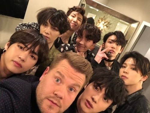 Talk show MC James Corden, who represents United States of America, sent a love call to BTS again.James Corden recently tagged BTS on his SNS and said, I hope BTS will come to my show and show Serendipity performance.Maybe I can hear BTS songs at the Carpool Karaoke. Serendipity is a solo song by Jimin, a member of BTS recent repackaged album Love Yourself Resolution Ancer.Domestic and foreign fans as well as overseas famous musicians are also praising Sereendity.James Corden invites BTS to his talk show sign corner Carpool Garaoke.Already BTS has appeared on The James Corden Show twice, but the Carpoolgaraoke segment is inexperienced.This corner is a format in which James Corden invites Celebs to run and sing and talk on the road.Ami fans at home and abroad who watched James Cordens tweet are pouring hot reactions in hopes of appearing on BTS.Meanwhile, BTS repackaged album, released on the 24th, sold more than 860,000 copies in a week.The title song IDOL swept the top of the top charts in 66 countries and regions including United States of America, Canada and the UK.james coden social networking site