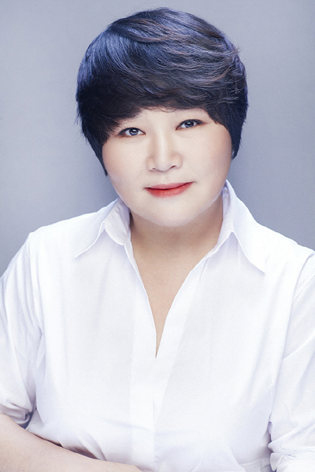 더퀸에이엠씨(주) 이미지