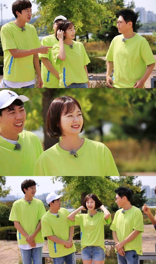 Running Man Jeon So-min transforms into a bobbed hairRunning Man members who saw Jeon So-min Bobbed hair in recent recordings laughed by mentioning Actor Kim Byeong-ok of the movie Kindly Kim Jae-jae to Choi Yang-rak, a comedian of One-shot.Running Man, which is broadcasted on the 2nd, will reveal the Truth or Top Model race, which must tell the truth or top model on a strange mission to avoid being out.The members who chose the truth were said to have faced the greatest crisis ever in front of the secret revelation beyond imagination.The details and shocking victimhood Identity can be found at Running Man, which is broadcasted at 4:50 pm on the 2nd.