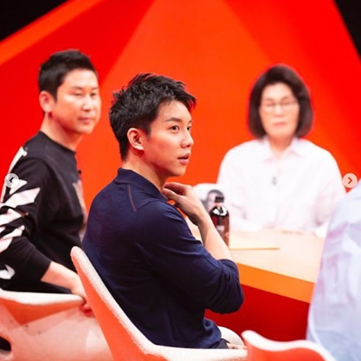 Actor Lee Seung-gi will be on SBS My Little Old Boy as a special MC.On the 2nd day sbsnow_insta (official Instagram) My Little Old Boy # National Hunan #Aided #Lee Seung-gi #My Little Old Boy #SpecialMC appearance! # Pretty Our Little #Movengers Fan Heart Explosion!!_9/2 (Sun) 9:05 p.m. Broadcast #LeeSeungGi with several photos posted.In the photo, Lee Seung-gi is recording with MC Shin Dong-yeop and My Little Old Boy mothers.Lee Seung-gi is appearing on SBS All The Butlers.