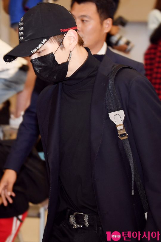 Group Wanna One Kang Daniel is performing Entrance through Incheon International Airport on the afternoon of the 3rd after finishing the World Tour concert in Philippines Manila.