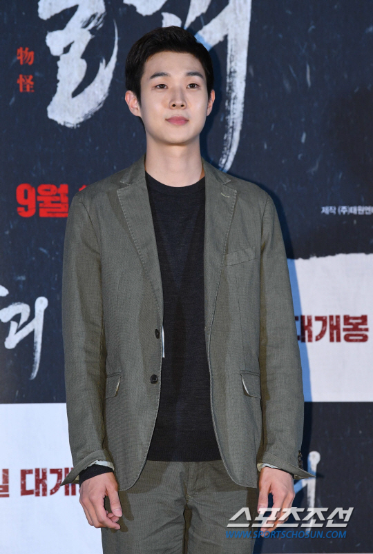 리얼액션 이미지