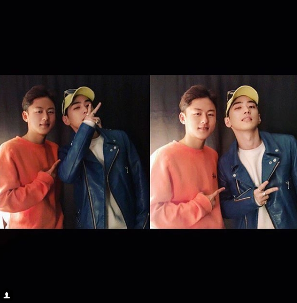 Producer and singer Grey met with soccer player Lee Seung-woo.Grey posted a picture of Lee Seung-woo, the Korean national soccer team, in the personal instagram on September 2, 2018 Jakarta-Palembang Asian Games.Born in 1986, Grey showed a special affection to Lee Seung-woo, who was born in 1998, saying, Seung-woo is a brother.Park Su-in