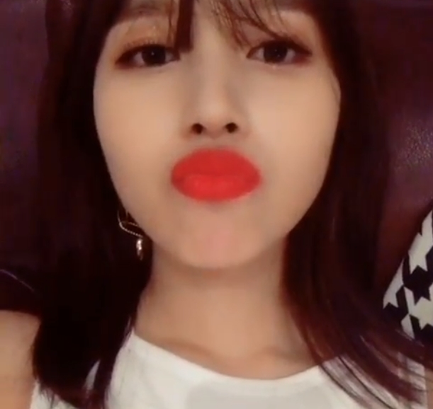 Group TWICE member Mina showed off her mature beauty.Mina posted a selfie photo on the official Instagram of TWICE on September 4.The photo shows Mina staring at Camera with her chin on her chin, her skin without any blemishes and red lips.Minas slender V-line also makes her mature beauty more prominent.The fans who responded to the photos responded such as I love you so much, I love you, I love you, I am so beautiful, Heart hurts and I want to see you.delay stock