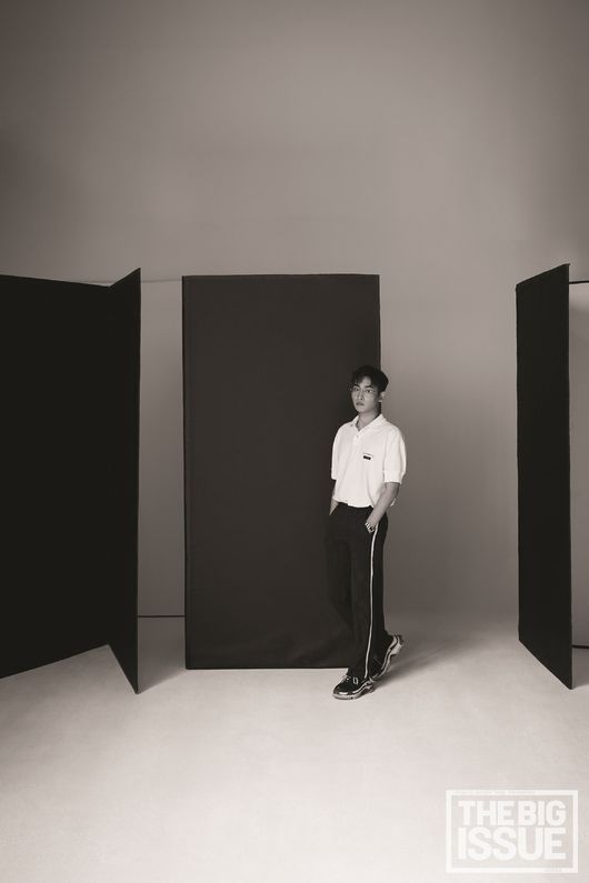 A pictorial interview with the deep concentration of singer Park Jae-jung was released.Park Jae-jung gave a deep thought to his music through BIG ISSUE 186, which was published on the 1st.Park Jae-jung, who has shown his presence as a young ballader by releasing various ballad songs such as passport and visuality, said, I made my debut with audition and received a big spotlight. I thought I should make my own song after one day imprinting a clear image of me on the public. He said.It is my favorite genre, and ballads will be the most category of my music in the future, Park Jae-jung said. Of course I want to do exciting music.Instead, I try to keep the mood until I have a full Park Jae-jung framework; I just want to make a variation after establishing myself. Park Jae-jung emphasized the importance of gasa in singing; it is inevitable that the influence of producer Yoon Jong Shin, who has worked on music a lot together, is great.He said, Yoon Pedi says, If there is no house, it is 20% completed, and if there is a housework, 80% completed. The most similar part to Yoon Peedy is the way of expressing lyrics. The most important thing in my own work in the future is the article.I hope that a better song will be created from me in my own way based on literary development in the future. Park Jae-jung said: I tell a lot of people after I work.Roy Kim, Jung Seung-hwan, Park Won and so on. In particular, Roy Kim focuses on my voice.Jung Seung-hwan is also a friend who gives me delicate advice. I can whip myself because they are there. Park Jae-jung, who recently made a fan meeting, said, There is a feeling for the family.I want to be good even because of these people. I have always been confident and uneasy about myself, but I have been certain since the recent fan meeting.So I really want to be good. Park Jae-jung will release his second self-titled song Four Years on the 6th following Gassa.Its the story of his first love, which hes loved for four years, and its a calm mood ballad with Park Jae-jungs vocals on the piano.The fall walk of young Ballader Park Jae-jung continues.Big issue.