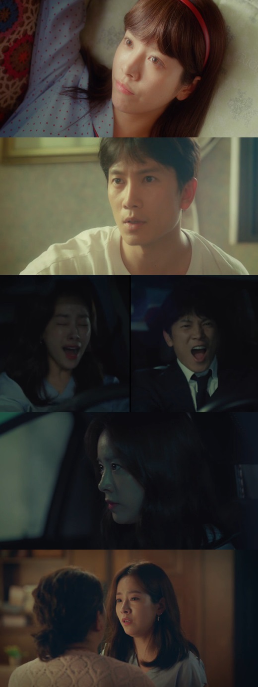 Knowing Wife Han Ji-min and Ji Sung have reached a new phase as they simultaneously Choice Time Warp.In the 12th episode of the cable channel tvN drama Knowing Wife (playplayed by Yang Hee-seung, directed by Lee Sang-yeop), which was broadcast on the 6th night, Seo Woojin (Han Ji-min) and Cha Ju-hyuk (Ji Sung) simultaneously choice the time war and were shown returning to the past in 2006.It was a shock ending.In the first episode, Woojin appeared as a wife who had a good life but was tough and gave a Bakumatsu to her husband Woojin.From the standpoint of Woojin, he solved his difficult situation of taking care of all the lyrics, work, and parents work to Juhyuk, and Joojin did not understand such Woojin.The conflict between the two was only getting worse, and Joo Hyuk received a questionable 500 won coin from a homeless man in Travelers in 2006 and did Journey to the Center of Time.Woojin had parted ways with his lover, Jonghu (Jang Seung-jo).Woojin did not know his feelings properly, but he was gradually attracted to Juhyuk and confessed his confused mind by kissing him.Woojin did time warp to catch up with Joo Hyuk, but there is a stumbling block. Just before time war, Joo Hyuk tried to end his complicated relationship with Woojin, saying, Lets stop.But the mother of Travelers, Woojin, backed his time warp, saying, I think I need you more than me, theres a moment that everyone wants to turn around.In the meantime, if the knowing wife has talked at the time of Joo Hyuk, the story of Woojin, who had a time warp once and the first time warp, will be unfolded at the same time.After the broadcast, viewers responded such as Woojin and Joo Hyuk are going back at the same time, What Choices will Woojin do and How do you wait until next week when this is over?Knowing Wife watches the characters who decide and change their own destiny, and asks the thrilling pleasure and confusion, What if I am.As the butterfly effect has been unfolded with the Choices of Juhyeok, it is noteworthy what changes will be made by Juhyuk, Woojin, and surrounding characters.On the other hand, Knowing Wife is broadcast every Wednesday and Thursday night at 9:30 pm.