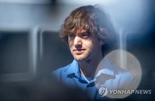 야심 프로젝트를 성사시킨 청년 발명가 보얀 슬라트[AFP=연합뉴스 자료사진]