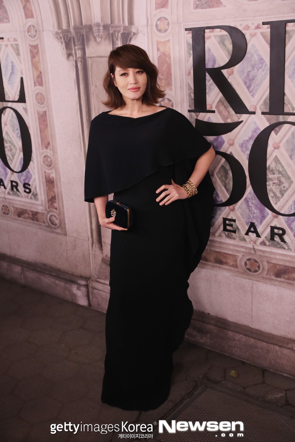Kim Hye-soo attended New York City Fashion Week.Actor Kim Hye-soo attended the Ralph Lauren Fashion show during New York City Fashion Week on September 7 (local time).Kim Hye-soo, who wore a black dress, was baptized Flash in a glamorous figure and elegant charisma.emigration site