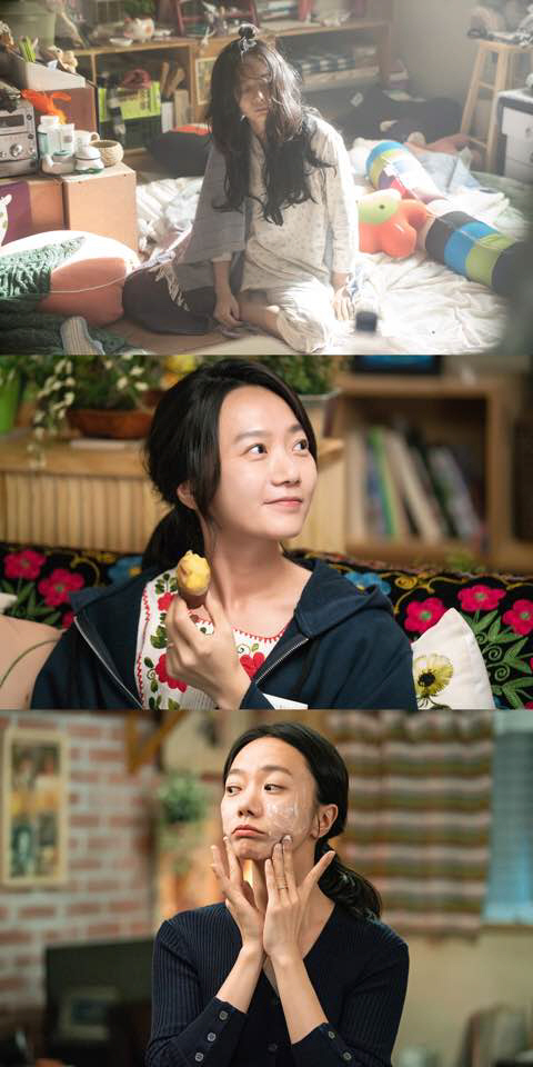 Best divorce: Bae Doonas lovely side Shin Yi capturedKBS 2TVs new Mon-Tue drama Best Divorce (playplayed by Moon Jung-min/directed by Yoo Hyun-ki/produced monster union, The Eye Entertainment), which is about to be broadcasted on October 8, is like, Is marriage really the completion of love?It is a love comedy that draws pleasant and frank differences in men and womens thoughts about love, marriage, and family, starting with the question.It is considered to be an anticipated work in the second half of 2018 and attracts the attention of viewers.At the center of expectations for best divorce is Actor Bae Doona, who has gone beyond Korea to Hollywood with her unique acting power and charm.This is the reaction that her choice alone raises expectations for best divorce; in addition, best divorce is Bae Doonas only terrestrial return for eight years.The publics attention will be focused.On September 11, the production team of Best Divorce released the first still cut of Bae Doona.What is Bae Doona in the best divorce that finally took off the veil?The gentle face of Bae Doona, which shines without colorful makeup in the public photos, captures Eye-catching.His hair was awoken, and he was soaping his face.Supernatural costumes, hair, and props are making Bae Doonas characters more realistic and attractive as if they have moved the situation at home.Another thing I cant miss is the face of Bae Doona, which is quite different from the intense and charismatic Bae Doona that Ive shown in recent works.As well as a smiley smile, the figure of Bae Doona, who looks hairy, is anticipating her transformation.In the play, Bae Doona is an act of acting, and everything is relaxed and positive. There is a habit of being a little dirty and not cleaning things because it is so hard and hairy.Therefore, she also argues with her husband, Cho Seok-moo (Cha Tae-hyun), who is a sensitive and clean personality.The interest of prospective viewers is gathering how much Bae Doona will empathize and love these rivers.Bae Doona, who not only analyzes every character perfectly, but also puts his own color into an attractive character.She is so excited about what kind of person Kang Hwi-ru will be born. The production team said, We will find another attraction of Actor Bae Doona in Best Divorce.I hope that Bae Doona, who has changed 180 degrees from the previous one, will transform beyond imagination. On the other hand, KBS 2TVs new Mon-Tue drama Best Divorce is a megaphone by Yoo Hyun-ki PD, who has been recognized for his outstanding performance in Brain, My Daughter Seo Young Lee and Ungood Women.Best Divorce will be broadcast for the first time on October 8.