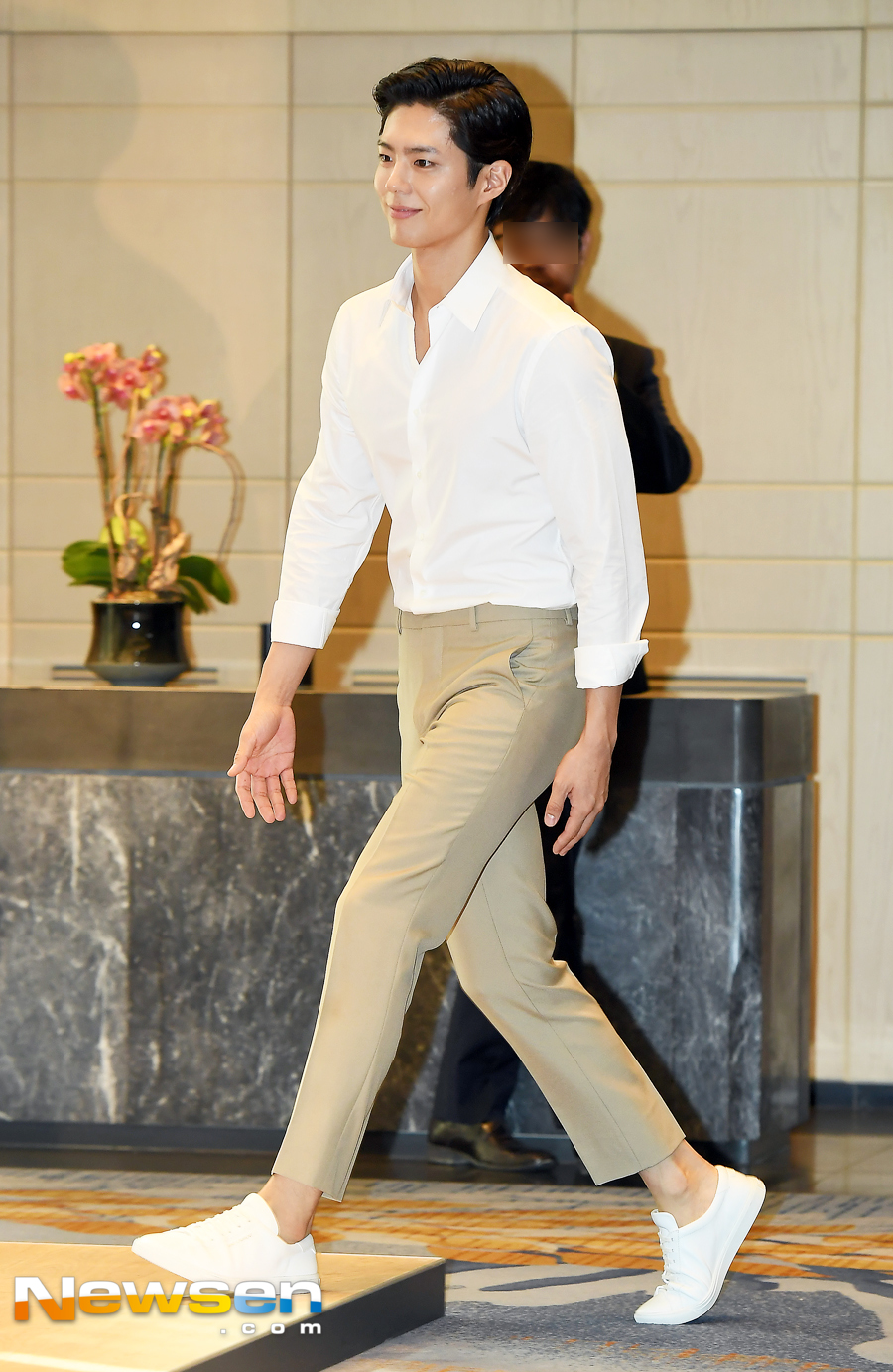 <p>Actor Park Bo-gum joined Chugai Travel on the launch of Winix tumble dryer launched in Seoul Gwanghwamun Four Seasons Hotel Grand Ballroom on September 11th morning.</p><p>This day Park Bo-gum is entering.</p><p>Meanwhile, Park Bo - gum breathes with Song Hye Kyo at the tvN water drama Boyfriend ahead of the November broadcast.</p>
