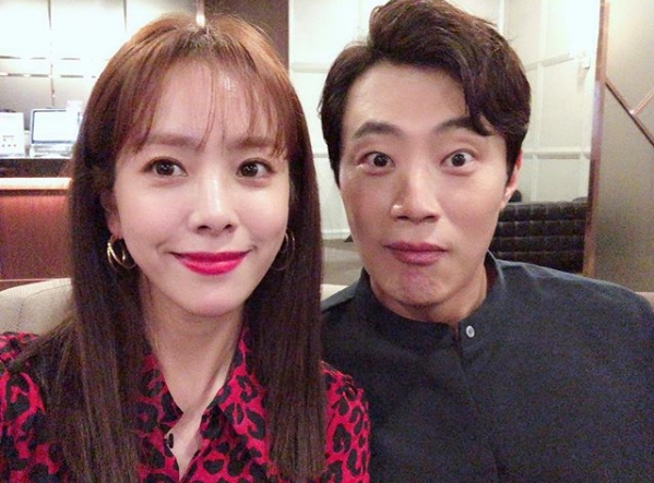 Actor Han Ji-min has released a photo of the film Miss Back production report with Lee Hee-joon.Han Ji-min posted a picture on his instagram on September 11 with an article entitled Miss Back October release.The photo shows Han Ji-min sitting alongside Lee Hee-joon, who is staring at the camera with a bright smile.Han Ji-min and Lee Hee-joons big, clear eyes look like a look that draws Eye-catching.Fans who encountered the photos responded such as Huck My Choi (the best affectionate) actors, Miss Back fighting!, The movie Hit the jackpot! Nagil.delay stock