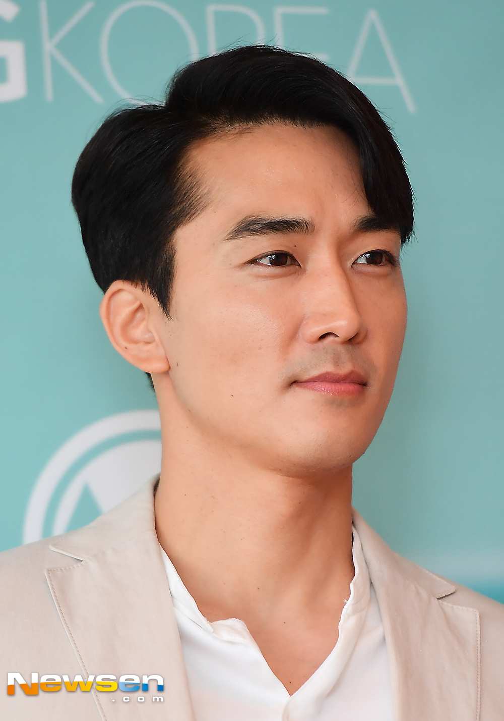 Actor Song Seung-heon attended the AGKOREA Beauty Launching Event held at the Lotte Hotels & Resorts Sharotte Mart suite in Sogong-dong, Jung-gu, Seoul on September 14th.Song Seung-heon is responding to the photo pose on this day.On the other hand, Song Seung-heon is still an actor who is steadily popular among the star lovers of women in their 20s and 30s.expressiveness