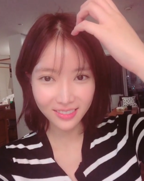 Actor Im Soo-hyang has released the latest news after the filming of My ID is Gangnam Beauty.Im Soo-hyang posted a selfie video on his personal Instagram account on September 14.In the video, Im Soo-hyang said, I have a bang. Ali encouraged JTBC gilt drama My ID is Gangnam Beauty.Im Soo-hyang added with the video, Me alone Hongyo because the shooting is over.Park Su-in