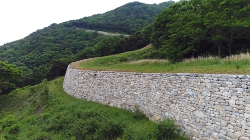 임존성 전경 [예산군 제공=연합뉴스]