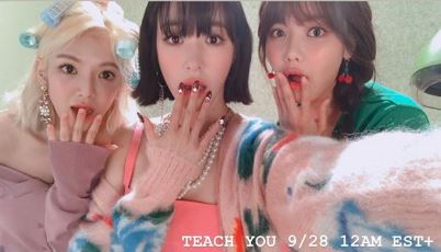 Girls Generation Hyoyeon, Sooyoungs new music video shot scene was released.Tiffany released a photo on her 16th day with an article entitled Trouble in night.each you music video 9/28 12AM EST+.In the public photos, Tiffany, Hyoyeon, and Sooyoung, who are dressed in colorful stage costumes, are seriously looking at somewhere at the music video shooting scene.In addition, the photos released on the Instagram story contain photos of three people looking at the camera with a unique expression, and expectations for the collaboration of Girls Generation are focused.Especially, in this photo, the word that Hyoyeon and Sooyoung appeared as a cameo in Tiffanys music video is attracting the attention of fans.Meanwhile, Tiffanys new single teach you music video will be released at 1 p.m. (Korea time) on the 28th.Photo: Tiffany Instagram
