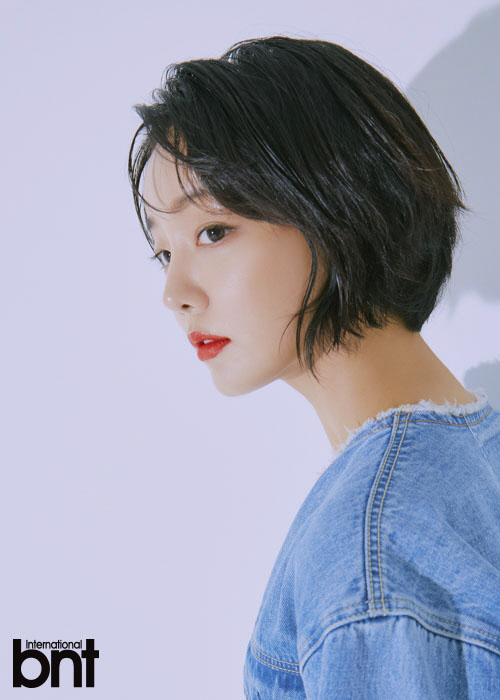 Actor Moon Ji-in, who made a deep impression on the public with various characters and unique performances in SBS Doctors KBS Secret and TV Chosun Sejo of Joseon - Drawing Love, took a photo shoot with bnt.In JTBC Beauty Inside, Seo Hyun-jins friend and representative of the agency took a weighty role. He also cut his long hair short for mature character expression.Proving his efforts for the role, he entered the studio with a more sophisticated and darker femininity than before.From the first concept that fully utilized the image of his role in the new drama, the second concept of his youthful and plump image imprinted on many people, and the third concept that expresses natural and sensual images with denim, overwhelming the scene.It was a shooting that felt his deepness as he stood in front of the camera through many dramas, movies, and advertisements.In the interview that followed the filming, I was able to meet a hairy and honest human paperman.Having already met with bnt for the third time, he reported on the latest episode of JTBCs Beauty Inside: he also finished filming the one-act drama Mondol Scandal, which is scheduled to air.In Beauty Inside, he asked him the difference when he was in the work as a main actor and a supporting actor in Montol Scandal.It is easy to have a history without breaking the emotional line.The supporting actors have to give a short and thick impact in the middle of the middle, he said.I also opened my mouth about the prejudice that I am an actor who plays a role of a rather bright and cute image.I do not care about the characters, but I have played a lot of bright images in the so-called big hit works, so I think that those roles remain deeply impressed by the public.Its not a cute, bright image in Beauty Inside, either. Its a charismatic, sun-drenched role in Tomboy.The head was also cut short because of the role, he said.I heard the top model feeling in the first historical drama in TV Chosun Sejo of Joseon - Drawing Love.He said, There was nothing difficult except cold weather and fine dust. It is a drama that I went on a reward vacation for the first time.The audience rating was good, and I think it is a lot of work left because I got a lot of friends with the actors who appeared together. Moon Ji-in is an actor from the 11th SBS bond. He asked if there was anything different from what he thought before his debut. I have to have strong physical strength and mentality on this floor, and the world is not good.I think that it was difficult to get a chance and to be recognized among them because there are so many friends who want to do it and there are so many prepared friends. He continued to talk about him and Hair style, who cut his hair short for the work.Sport Club do Recipety is a good fit, but too feminine clothes do not fit well.So I always wear it in a bit of Sport Club do Recipety style, originally starting with a single hair, but as the drama started, my hair became shorter and shorter.I looked at the monitor and it seemed to be a long hair, so I cut it shorter and shorter. He also told me the back story of his short hair.I try to avoid the home care and the skin that is bad. If cosmetics have something good because job is a job, I try to write it.I heard that cosmetics are also resistant, he said, revealing his own management method.I heard about the marriage that changed to him who said he wanted to marry within 35 years of age. I should try to meet my friend, but it is not my way.There are thoughts that its too early to get married. And theres a desire for career.I think I still have room because I am for a while, he said, expressing his desire to build more career than marriage.He also said, I think marriage is a miracle. It is difficult to meet a good person, make a family, and have my child.It is not something anyone can do and it is really difficult in these days. He said, March 1 is my birthday, and I want to play the role of Yoo Gwan-soon in the drama of the times. MBC Heres Lee Yoo-ri, who played Hot Summer Days!I also wanted to try Top Model in the role of Jang Bo-ris compassionateness. I asked him, who was so greedy for acting, if he ever thought about anything other than acting.No one will be without me, I have no sense of heterogeneity only when Im an actor; Im so awkward to shoot pictures like today.I am ashamed of what I do because I think that it is not mine. But there is nothing like that when I act.I asked him, who is a director, if his dream about the field was folded, and he said, I still like writing.I like to write or write a script, so I think I want to make my debut once, whether it is a director or a writer.I have made a few things, he said, expecting the image of a writer who will act as a director or writer in the future.I also talked about the Achievement Award that I talked about every time I interviewed bnt.Ive seen an actor receive an Achievement Award at an awards ceremony before.His juniors gave him a bouquet of flowers and his work came out in panorama, which was so impressive.I have talked so much recently that I have to say it once more when I get 40, 50 The Cost. At the end of the interview, I greeted my fans: When I looked back on my life, it never became easy, I think Ive come to this place with a lot of effort and The Cost.I hope that those who watch me will get hope and comfort while watching my growth. I hope you will look at my growth and activities with a pretty gaze in the future. 