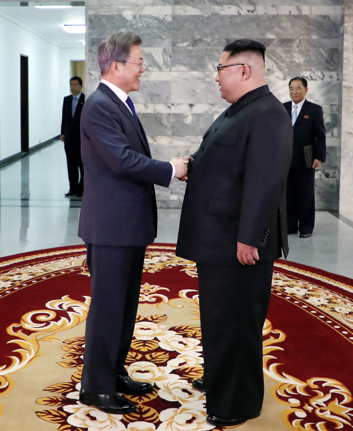 통일각 이미지
