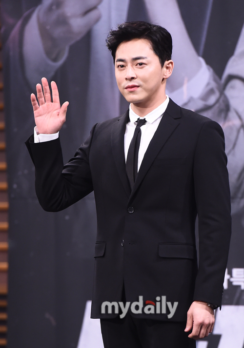 Actor Jo Jung-suk will appear on the cable channel tvN drama Knowing Wife.On the 17th, a broadcasting official said that Jo Jung-suk recently finished recording Knowing Wife and made a surprise appearance as Han Ji-mins First Love character.Jo Jung-suk boasts a special relationship with the production team of Knowing Wife. With Yang Hee-seung, who writes overcoming, he worked together with TVN Oh My Ghost.He also boasts a long friendship with Han Ji-min, who has continued the topic of the drama as Jo Jung-suk appeared as a blind date in The Incarnation of Jealousy.Jo Jung-suk, who appears as a cameo in Knowing Wife ahead of this weeks end, will once again boast a special relationship with Han Ji-min by saving the character of Kang Sun-woo in Oh My Ghost.It appears as the First Love of Han Ji-min, stimulating the jealousy of the intellect and adding fun.He is loved by his rich acting in various works, and he is expecting as he supports the end of knowing wife.On the other hand, Knowing Wife will end at the end of 16th on the 20th.