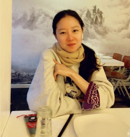 Actor Gong Hyo-jin reveals modest routineGong Hyo-jin posted a picture on his Instagram on the morning of the 17th with an article entitled Chewing rice grains in a few days.In the photo, Gong Hyo-jin is eating. The unadorned look stands out. The soft charm is Boy.The netizens who watched this are responding such as Gong Hyo-jin is good reason, It looks comfortable and It is naturally beautiful.