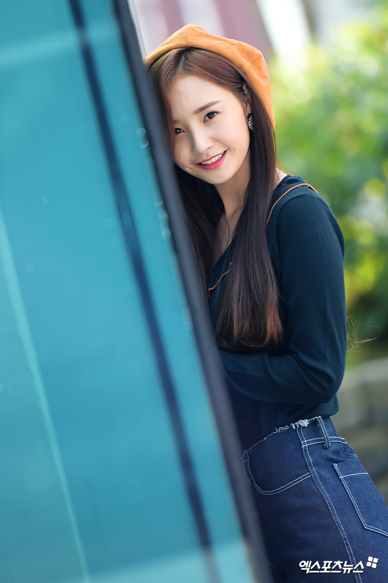 On the afternoon of the 13th, Unity Woohee poses ahead of the interview with the Seoul Hannam-dong Blue Square.