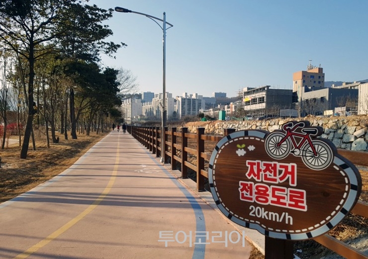 기찻길 이미지