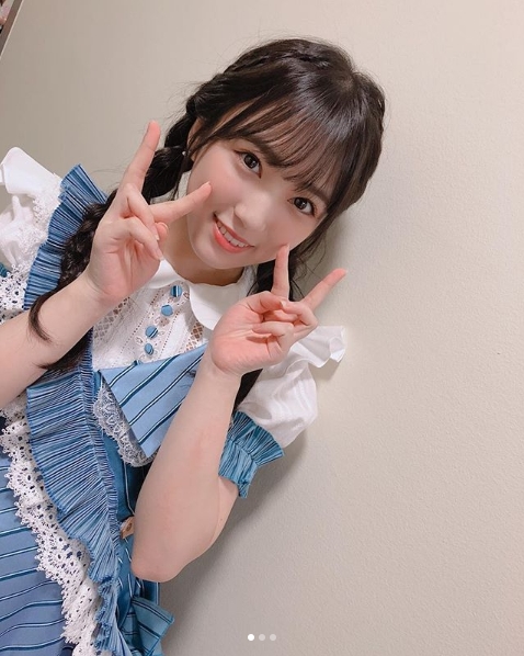 Nako Yabuki, a member of the group Aizone, is actively working between Korea and Japan.Nako Yabuki posted a photo on his Instagram   account on September 18 with an article entitled  (Sentimental Train released tomorrow).The photo shows Nako Yabuki with both head heads. Nako Yabuki added cute charm with V pose.Nako Yabukis small face size and large, clear eyes catch the eye.Fans who responded to the photos responded such as The most beautiful Nako in the world, I am busy and I have to take care of my health!, I am so beautiful to laugh at me.delay stock