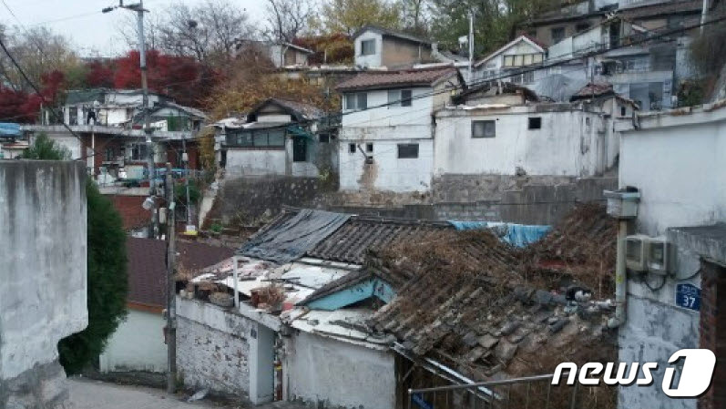 빈집으로 남아 있는 서울의 한 재개발 구역© News1
