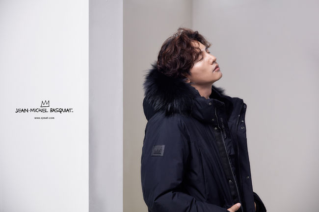 Won Bin has unveiled the unchanging sculpture visuals through the winter picture.Won Bin has focused his attention on a golf wear brand picture that plays Model, showing off his ever-changing visuals.In the public picture, Won Bin is showing off CG visuals that have been out of date, and also boasted of a solid fashionista with a flawless long padding fit.Won Bin has been taking an active activity for eight years since the film The Man from Nowhere (directed by Lee Jung-bum).With wife Lee Na-young resuming her activities after a long time, fans attention is still hot to see when Won Bin will stretch his activities.Jean Michel Basquiat Offered
