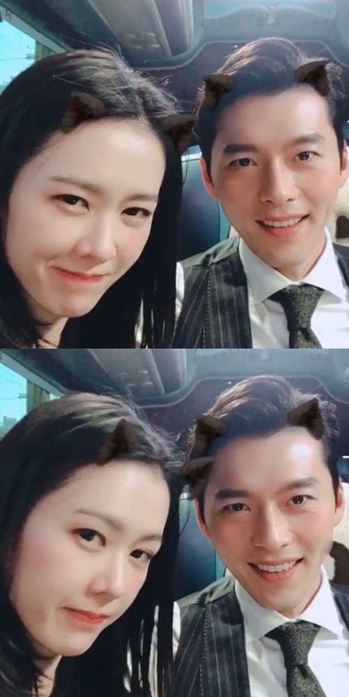 Movie - The Negotation Son Ye-jin and Hyun Bin gave a warm greeting to Chuseok.Son Ye-jin said on his 24th day, Chuseok has a greeting saying Movie - The Negotation, Happy Chuseok.In the video that he released, he is creating a friendly atmosphere with Hyun Bin.Meanwhile, the movie Movie - The Negotation (director Lee Jong-seok), released on the 19th, is the worst hostage situation ever in Thailand, and the crisis Movie - The Negotation is the crime of starting a movie - The Negotation in a lifetime. Its a movie.Movie - The Negotiation, a movie that can confirm the deadliest charm of the ever-deadliest hostage-taker, is being praised at national theaters.