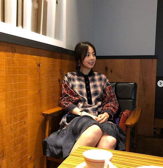 Sohee, who is also a former Wonder Girls and actor, has released a relaxed and comfortable routine.Today, 30 days, singer and actor Sohee revealed his daily life through his personal Instagram account.In the open photo, Sohee sits on a comfortable cafe sofa that seems to be out and takes a shy pose. Especially, she wears a unique detailed checkered southern part and makes her unique fashion sense stand out.On the other hand, Sohee leapt to the movie actor after the singer activity and made a strong impression in the movie Train to Busan.Recently, it has been known that it will sign exclusive contract with BH Entertainment and continue various work activities, raising the expectation of fans.Sohee Instagram capture