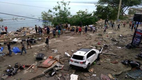 지난 28일 인도네시아 술라웨시섬 팔루 지역에서 발생한 규모 7.5지진과 잇따른 쓰나미(지진해일)로 폐허가 된 해안가의 모습/사진=연합뉴스