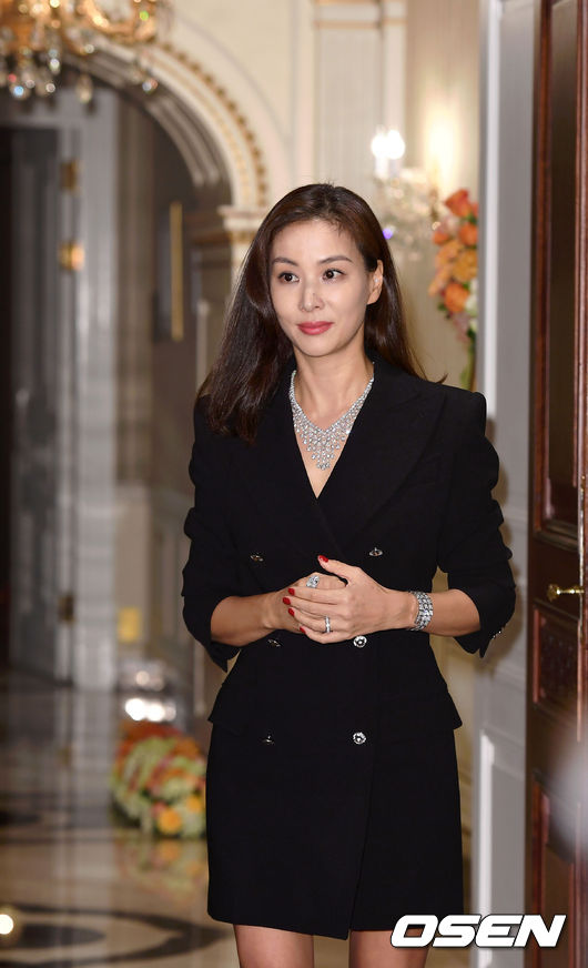<p>On the afternoon of the 4th, VIP luxury event of Italian luxury brand was held at Shilla Hotel, Jung-gu, Seoul.</p><p>Actor Ko So-young enters the venue</p>