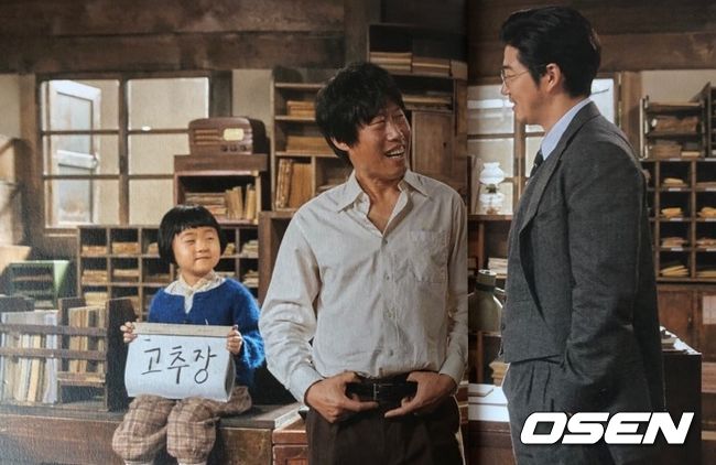 Many works, including Lion, Innocent Witness and Horseshoe, which have collected topics since the production stage, were first released to foreign buyers through the 23rd Busan International Film Festival Asia Film Market.Before the reaction of domestic audiences, attention is focused on how much interest overseas film officials will show.The 2018 Asia Film Market, which runs from the 6th to the 9th of this month, is a place to introduce domestic films that have already been released in Korea or are about to be released next year to overseas film markets.The Busan Udong BEXCO Convention Center will be held for four days during the Busan Film Festival, which opened on April 4, and the settlement statistics will be released after the festival ends.On the morning of the 8th, the day before the closing of the film market, many foreign buyers were interested in domestic movies in search of the venue.We are very interested in the work that foreign buyers have made Lineup, an official from the Lotte Mart overseas business team said on the day.Following the Youth Police, he once again collided with actor Park Seo-joon.The story of a martial arts champion, Yonghu (Park Seo-joon), who lost his father, meeting the priest Anshin (Ahn Sung-ki) and confronting the powerful evil that disturbs the world.The reunion is based on trust and faith in each other, and it is expected to create a more sophisticated chemistry. In addition, actor Ahn Sung-ki and emerging new actor Woo Do-hwan will appear.Lee Hans Innocent Witness is also one of the expected lineup.The film, which Jung Woo-sung and Kim Hyang-gi met, is a human drama depicting the story of a lawyer who was in charge of the defense of a murder suspect meeting an autistic girl who is the only witness to the case.The movie Horseshoe (director Eom Yu-na), where actress Yoo Hae-jin and Yoon Gye-sang met, is also attracting attention from overseas buyers.This work is based on the background of Joseon, which is dominated by Japanese colonial rule in 1941, and the story of the Korean Language Society meeting secretly for the compilation of Korean dictionary even in the oppression of Japanese imperialism is Linda Ronstadt.In addition, there are Perfect Other (director Lee Jae-gyu), Upper Society (director transformation), Girls A (director Lee Kyung-seop), Wrestler (director Kim Dae-woong), Going to see now (director Lee Jang-hoon), and Heungbu (director Cho Geun-hyun), which are based on Webtoon.