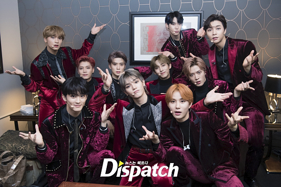 NCT127 is successfully promoting the United States of America debut. It appeared in a famous local program and revealed its presence.NCT127 participated in the recording of Jimi Hendrix Kimmel Love Live! at United States of America LA at 6 pm on the 8th.The new song Regular English version was presented for the first time.First of all, Jimi Hendrix Kimmel Love Live! Is a late-night talk show that started in 2003.It is considered to be the signboard program of United States of America broadcaster ABC. It is hosted by famous comedian Jimi Hendrix Kimmel.NCT127 performed uniquely: Regular was a Latin trap genre; members appeared in colorful burgundy suits; and overwhelmed the stage with a sword-gunned sword.NCT127 is a little-known boy group at United States of America; now in a rookie position to announce its name.However, fans accurately sang songs such as Cherry Night and Firefighting Car.Local officials are also unexpectedly popular: David, 33, who works in a nearby studio, said, The popularity of the new boy group is great, and I came out surprised by the shouts.The reaction was different from the start of the United States of America promotion. NCT127 was on the Mickey Mouse 90th Anniversary concert on the 6th.The only one of the artists on the day received a standing ovation.It was also selected as Apple Musics Up Next, the first Korean singer to perform. Up Next is a corner where global stars are expected to be active in The Artists around the world.In an interview with United States of America, leader Tae Yong said, It seems to me that being able to work in America is a great thing.I want to show you a good stage hard. This is not the only thing. NCT127 was officially invited to the American Music Awards (AMAs).It will be on the AMAs red carpet at the Microsoft Corporation Theater in Los Angeles on the 9th.The show is also receiving steady love calls. It will also record representative entertainment programs such as Fox 11s Good Day LA, NBCs Access Hollywood, and the biggest entertainment channel E!s E! News.United States of America girl waiting for NCT127.NCT127, which appeared on the show Jimi Hendrix KimmelLove Live!!The enthusiastic reaction of local fans.The hall is phosphoric.Authenticated shot with Jimi Hendrix Kimmel.