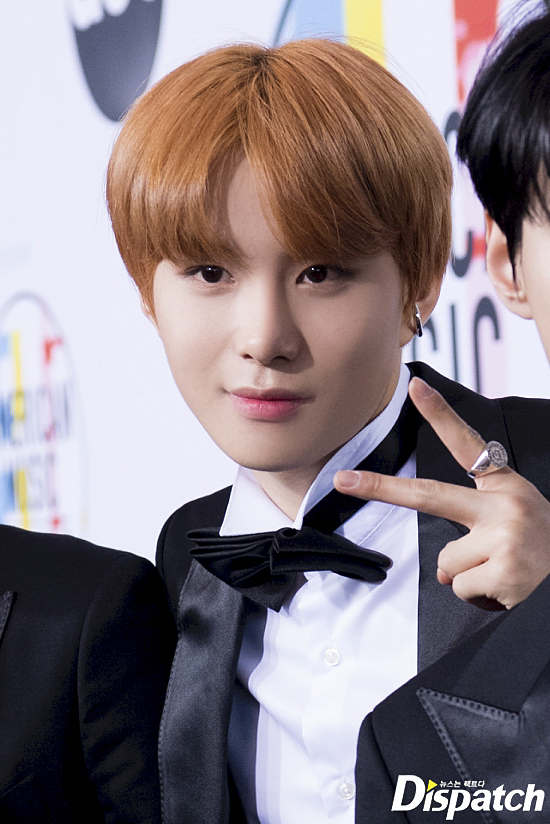 NCT127 Jung Woo stepped on his first AMAs Red Carpet, which has been a brilliant team since joining as an official member last month.Jung Woo stepped on the 2018 American Music Awards (hereinafter referred to as the 2018 AMA) Red Carpet at the United States of Americas Microsoft Corporation Theater at 4 p.m. on Saturday.Jung Woo said in a meeting with The NCT127 joining, Its miraculous, and I still cant believe Im here for AMAs.Thanks to my brothers and fans, he said.Meanwhile, NCT 127 completed a successful United States of America promotion.Starting with the 90th Anniversary of Mickey Mouse concert, he appeared in Jimmy Kimmel Live! and Good Day LA to confirm his popularity.A domestic comeback is also set to be released on Wednesday, with the new album EnCity #127 Regular - Irregular (NCT #127 Regular - Irregular).He will begin his career with the title song Regular.AMAs Red Carpet.I dont believe it.Miracle!