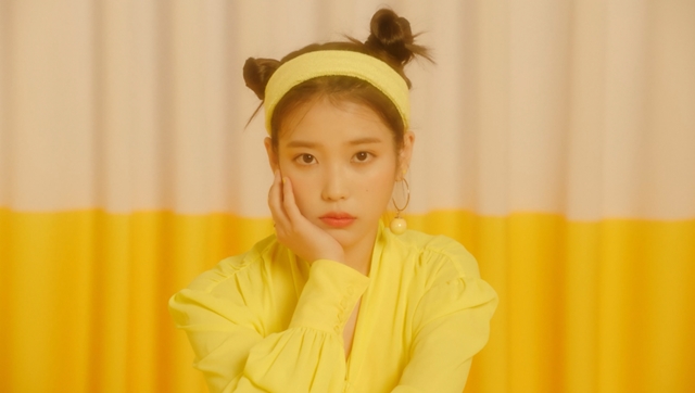 Singer Song Writer IU has dropped its fierceness and returned to a new song with a pleasant warning.IU released Pippi on each music site including Melon, the largest soundtrack site in Korea at 6 pm on October 10.The Pippi, released in the form of a digital single, is a new song released by IU in September last year after the second remake album Flower Marks.It is also a gift to Music fans who have loved themselves for the past 10 years in the debut tenth anniversary this year.Above all, the style that is changed to do not know once again, and the musical spectrum that is wider through it stands out.IU, who made his debut in the music industry with 16 classic ballad Amia Moretti, has grown into a unique solo musician who has been playing various genres for the past 10 years and is not limited to the boundaries of genres.This new song is also an alternative R&B style track that IU challenged for the first time since its debut. It participated in direct writing and production to create a different color among its endless palettes.The composition was composed by Lee Jong-hoon, who has been in a long musical relationship, including composing IUs debut song Amia Moretti.It has created its own charming vocals in harmony with modern and unique sound and created it as an addictive song.The lyrics are Hi There Say hello and start without any fuss / No introduction / No skinship. Back off back off/I like it. Balance balance/Its me.Jealous Jealous/Why does he like that dress?/ What is that expression that does not know?/ I am worried about the stress? / I am worried about him. Yellow C A R D/ If you cross the line, keep the distance between the beep/stop it and keep the cause we dont know know know know know/Comma we dont see us are righte us (anything), which is a pleasant and go-to throw at people who cross the line rudely in relation to the person who crosses the line. There is a message of a conclusive warning.It is a story that all modern people who live today can easily sympathize with these days, which emphasizes the healthy bond of individual people who are equal and independent rather than controlling or defining others on their own standards.VM PROJECT, which has been attracting attention as a collaboration with various artists, has added fun to listening to songs with a simple and colorful visual beauty.The hip yet kitsch sensibility blends with the IU, which boasts a charm of pale color in the background of a colorful primary space.IU said that it is a song that I put down the fierceness through my agency and worked with joy, so I hope that those who listen to Music will enjoy it freely.Solo Singer Song Writer IU, which has the most powerful soundtrack power in the music industry, is excited to sweep the soundtrack chart without fail.IU plans to meet with fans directly through a large-scale Asia tour after the release of the new song.From late October to December, the 2018 IU tenth anniversary Tour Concert - This is Now will be held in three major cities in Korea, including Busan, Gwangju and Seoul, and four Asian countries including Hong Kong, Singapore, Bangkok and Taipei.hwang hye-jin