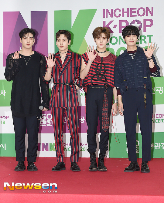 NUESTW is preparing to make a comeback in November.A PLEDIS Entertainment official said on October 11, NUESTW is working on the goal of releasing a new album in November.The date is in coordination, so it did not come out specifically, but we are working hard to make a comeback in November, the official said.As a result, NUESTW will be back in about five months after WHO, YOU released in June. Especially, this album is likely to be the last album to be released as NUESTW.NUESTW is a unit formed by four members except for Hwang Min-hyun, who was selected as a Wanna One member. Wanna One will be dissolved on December 31st.It is noteworthy whether NU ESTW, which has enjoyed its first debut with two albums including W, HERE, WHO, YOU starting with the first single If you have, will be able to get the beauty of the last album.emigration site
