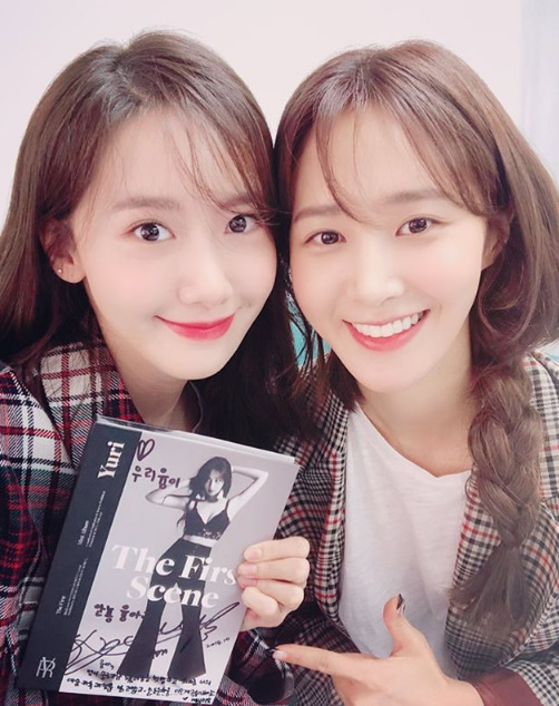 Group Girls Generation Im Yoon-ah celebrated the release of Kwon Yuris solo album.Im Yoon-ah released a photo on his SNS on the afternoon of the 11th with an article entitled # Go away # # Go away # Goowoom # Aaa # Joa Jung # Fighting HaeYul #In the open photo, Im Yoon-ah and Kwon Yuri smiled brightly; Im Yoon-ah and Kwon Yuri both boasted innocent skin.Im Yoon-ah joins Jo Jung-suk in film ExitIm Yoon-ah SNS