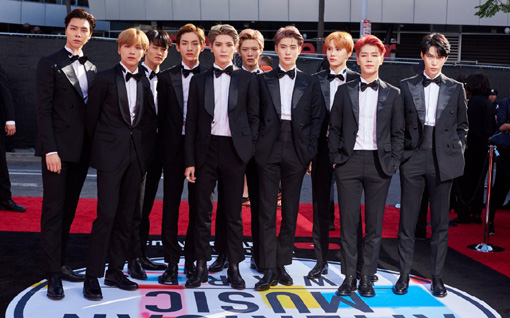 Idol group NCT 127 (Taeil and Johnny English Strikes Again, Taeyong, Utah and Doyoung, Jayhun and Winwin and Mark and Haechan and Jung Woo) are attracting attention as the next generation Kpop star, covering the United States of America broadcasters.NCT 127, which is currently promoting its United States of America debut, received a stamp of attention from all over the world by stepping on the Red Carpet of the 2018 American Airlines Music Awards held at the United States of Americas Los Angeles Microsoft Theater on the 10th (Korea time).The American Airlines Music Awards are the three major music awards ceremony for United States of America, along with the Billboard Music Awards and Grammy Awards, with PSY and rapper MC Hammer performing in the finale in 2012.Last year, BTS was invited to the Kpop group for the first time and took the stage.Unlike PSY and BTS, which have been attracting attention as global stars, NCT 127 is invited to an international awards ceremony in an unusual two years after its debut.NCT 127 is a unit of NCT born in 2016 with the abbreviation of Neo Culture Technology, called Seoul Team with the number 127, which means the longitude of Seoul.Scott Evans and Laura Marano, who were Red Carpet hosts, were introduced as international superstars as they were invited as Kpop stars who were noted by the American Airlines Music Awards.According to his agency SM Entertainment, Good Morning America, Access Hollywood, Extra, Yi!News and other local media also interviewed them to welcome the birth of a new Kpop star.They started recording the 90th Anniversary Concert of Mickey Mouse, which is being held by ABC on the 7th, and Apple Music Love Live at Skyline 204, a looptop lounge in Los Angeles on the 9th!The event Apple Music Up Next with NCT 127 was held.On the same day, he appeared on ABCs talk show Jimmy Kimmel Love Live!, and performed five songs including the new song Regular, Cherry Night, Fire Brigade, and Infinite.Among the members, Mark, Johnny English Strikes Again, and Jaehyun all have fluent English skills, so they talked about various topics and raised the atmosphere.As overseas interest gets hotter, the first regular album released on the 12th is naturally attracting attention.