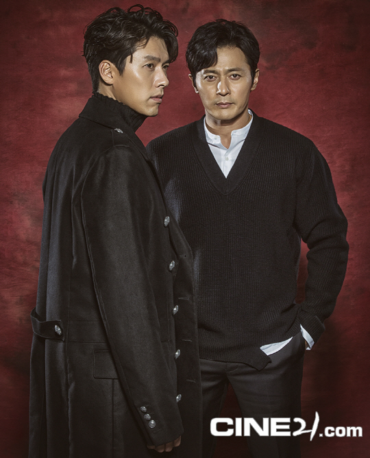 The movie Rampant, which will give the overwhelming action catharsis, unveiled the Cine 21 picture of Hyun Bin and Jang Dong-gun.The film Rampant is an action blockbuster depicting the world where wheats are Rampant, not the living or the dead, Prince Hyun Bin who returned to Dangers Joseon, and the bloodbath of the absolute evil Jang Dong-gun who is trying to devour Joseon.The public picture is the cover of the movie Cine 21 and the picture Cut, and it collects attention with the Cut of the previous meeting of Korean representative actors Hyun Bin and Jang Dong-gun.In addition, the two people who show the black jacket styling in the picture with the red background capture the attention of the chilly autumn feeling.Especially, Rampant transformed into Lee Cheong, the prince who returned to Dangers Joseon, and Kim Jae Jun, the absolute evil to engulf Joseon. Hyun Bin and Jang Dong-gun, who predicted bloodshed, are turning their backs on the same space or staring at different places.The exclusive cut of Hyun Bin and Jang Dong-gun, which were released together, also attracts attention.Hyun Bin shows the pulpit and power like Action Hero Lee Cheong who throws himself to save the world from the wilderness, and Jang Dong-gun shows charisma that reminds me of Kim Jae-joon who is an antagonist who believes his beliefs are right.The in-depth story of the two people who showed the unique charm of recalling the movie character can be confirmed through 1176 published on October 16 (Tuesday).The movie Rampant, which raises expectations by releasing the Cine 21 picture of Hyun Bin and Jang Dong-gun, will be released on October 25th.