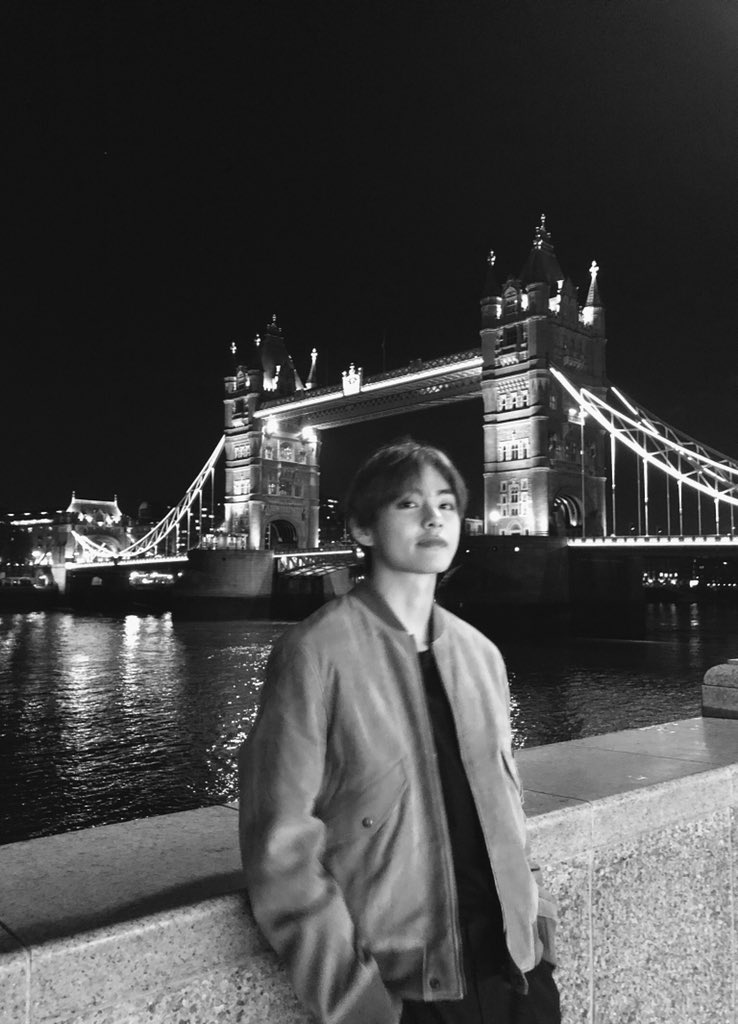 Group BTS (RM, Sugar, Jean, J-Hope, V, Ji Min, Jung Kook) member V released a visual that shines more than London night distance.V posted four photos on the official BTS SNS on the afternoon of October 12, along with an article entitled London 1/4.The photo showed V posing in front of the London River Thames Bridge in England, where V drew attention with a sculpture-clear features.BTS, which belongs to V, is working on the global tour LOVE YOURSELF (Love Yourself), which starts with the Seoul performance at Jamsil Stadium in Songpa-gu, Seoul at the end of August and leads to 41 performances in 20 cities.Following the North American tour, he has completed the London Otu Arena performance in the UK and will leave performances such as the Netherlands Amsterdam, Berlin, France Paris and Japan Dome tour in the future.hwang hye-jin