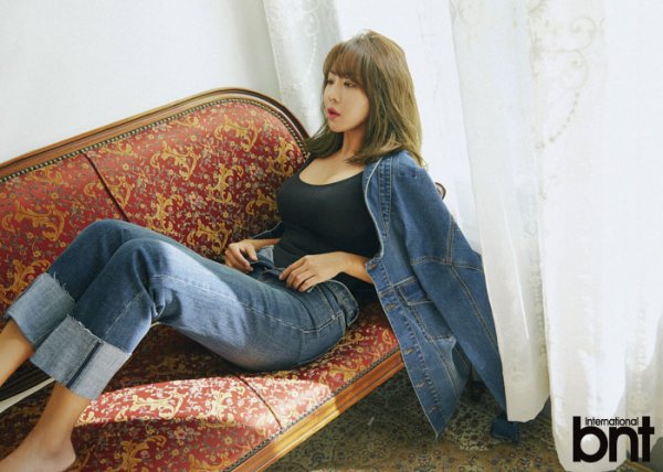 Narsha, who is buying the envy of the netizens, has been filming with bnt, revealing her honeymoon life with her husband, Hwang Tae-kyung.Narsha showed off her healthy body while wearing a jacket in a body suit in this picture, and she also showed off her stylishness by matching her shirt and bustier with casual charm with denim costume.In an interview after the filming, he is currently working as a web entertainment Beauty Log MC, and he said, I am trying to find out what beauty trends are among young friends.SBS Plus Night in Your Advantage! Night Opening revealed the honeymoon life, saying, I still feel like dating my husband.Narsha, who had just begun to laugh when she talked about her husband as a new house that celebrated the second anniversary of marriage.He was often told that he had become calm after marriage, and he said, I became stable and mature. When asked if I had been fighting a couple, I said, I have not fought yet.My husband is so rational that if there is a problem, I apologize first and solve the situation quickly. As soon as my husband looks the most cool, he says, I feel sexy working.I am the same age, but when I see a husband who is more mature than me, he is like a brother and trustworthy.When asked about his admission to Seaworld, he said, It is still difficult and awkward, but I hope I can see him often so that I can get closer as soon as possible.When asked why she made full makeup for two hours before meeting her mother-in-law, she replied, I like it too much if I decorate it.Narsha, known as the famous entertainment company, said, I do not know my liquor well.In the past, a broadcast was known to have an alcohol craving gene, which caught the eye.However, after marriage, much changed, he said, After marriage, drinking decreased.Its more fun to talk and play at home with your husband than to drink, he said.In the meantime, Narsha has recently succeeded in dieting after a severe management and collected topics.I made 23 inches in waist size in 49 days, he said, adding that he lost his workout for three hours every day.Because of his slim body, he was suspected of correcting his body with a photo shop because of the curved electric pole in the photo uploaded to SNS.Although the photos were not corrected, the suspicions of the netizens did not cease for a while, and the controversy ended only after the due diligence of the curved steel pipe Jeonju, which eventually calls Electric pole, was revealed.But the absurd happening was a chance for Narsha to be a phone caller.He said that he was taking AD with Korea Electric Power Corporation thanks to the Electric pole photo. He said, I contacted KEPCO about whether you enjoyed the photo and I am currently coordinating the AD shooting schedule.I could hear the story about Brown Eyed Girls, and as the gap grew longer, rumors spread that it was dismantled by the public, but he said it was completely irrelevant to the facts.When asked if he would come back, he said, The reason why the activity is delayed is because the members have become busy because of the increased number of personal activities.I think I can tell you good news soon, he said, and finally asked about his goal, I want to be a healthy person, both in my body and in my mind.