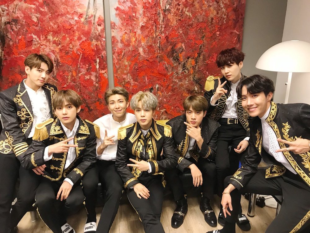 Group BTS (RM, Sugar, Jean, Jay Hop, V, Ji Min, and Jung Guk) successfully completed their first Neterlands concert.On October 13 (local time), the official BTS SNS said, [#Todays Bulletproof] Thank you, Amsterdam!The first Diesel fuel Asterdam of Bonboji 1, and today!Two photos were posted with the article Please enter carefully after the first meeting at the exciting concert # Amsterdam performance.The photo was taken on the same day as the Netherlands Amsterdam and the group photo taken in the waiting room of the Amsterdam, which was found in the global tour LOVE YOURSELF performance car.The members are wearing a stage costume and making a bright smile.BTS is selling out to the global tour LOVE YOURSELF (Love Your Self), which starts with the Seoul performance at Jamsil Stadium in Songpa-gu, Seoul at the end of August and leads to 41 performances in 20 cities.Following the North American tour, he has completed the Dome performance in London, Otu Arena, Netherlands Amsterdam, and left performances such as Berlin on the 16th and 17th, Paris on the 19th and 20th, Paris on the 19th and 20th, and Japan Dome tour in November.hwang hye-jin