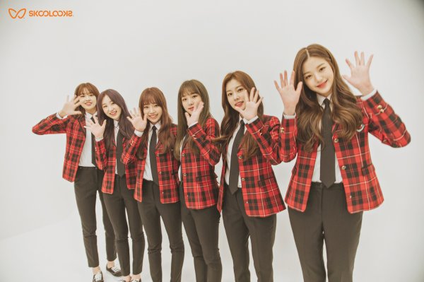 MneiProduced 48 AD Behind Cut of IZ*ONE is open to the public.On the morning of the 16th, a student wear brand unveiled the AD shooting behind-the-scenes Cut, selecting IZ*ONE as its new exclusive model for the 2019 season.IZ*ONE in the behind-the-scenes cut showed off its lovely charm with its distinctive youthful look and pose at the new AD shooting site.The members of the school perfected the school look with a youthful and confident appearance as well as the youthful appearance of the teenage girls, and it is the back door that made the scene atmosphere warm with a clear smile and pleasant appearance throughout the shooting.On the other hand, the group IZ*ONE (IZ*ONE), which was born through Mnet Global Idol Development Project Produced 48, is led by Jang Won-young, including Miyawaki Sakura, Cho Yuri, Choi Ye-na, An Yoo-jin, Yabuki Nako, Kwon Eun-bi, Kang Hye-won, Honda Hitomi, Kim Chae-won, Kim Min-jo, Lee Chae-yeon It is composed of members of the name, and is currently concentrating on preparing for the official debut.