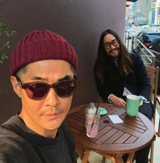 Actor and Model Bae Jin-nam has unveiled his side with Ryoo Seung-bum.On the 16th, Bae Jin-nam posted a picture on his instagram with an article entitled Combag Ryu.In the photo, Bae Jin-nam and Ryoo Seung-bum, who are spending time together at a coffee shop, are included.The two are looking at Camera with a slight smile.In particular, Ryoo Seung-bum boasts a fashionista aspect with long hair and beard. Ryoo Seung-bum, who has been in the past for a long time, attracts the Sight.